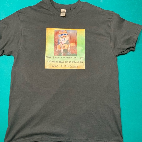 Custom t-shirt - Picture 2 of 6